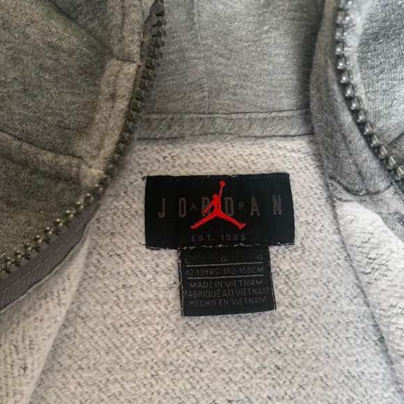 grey jordan sweater - Picture 6 of 7